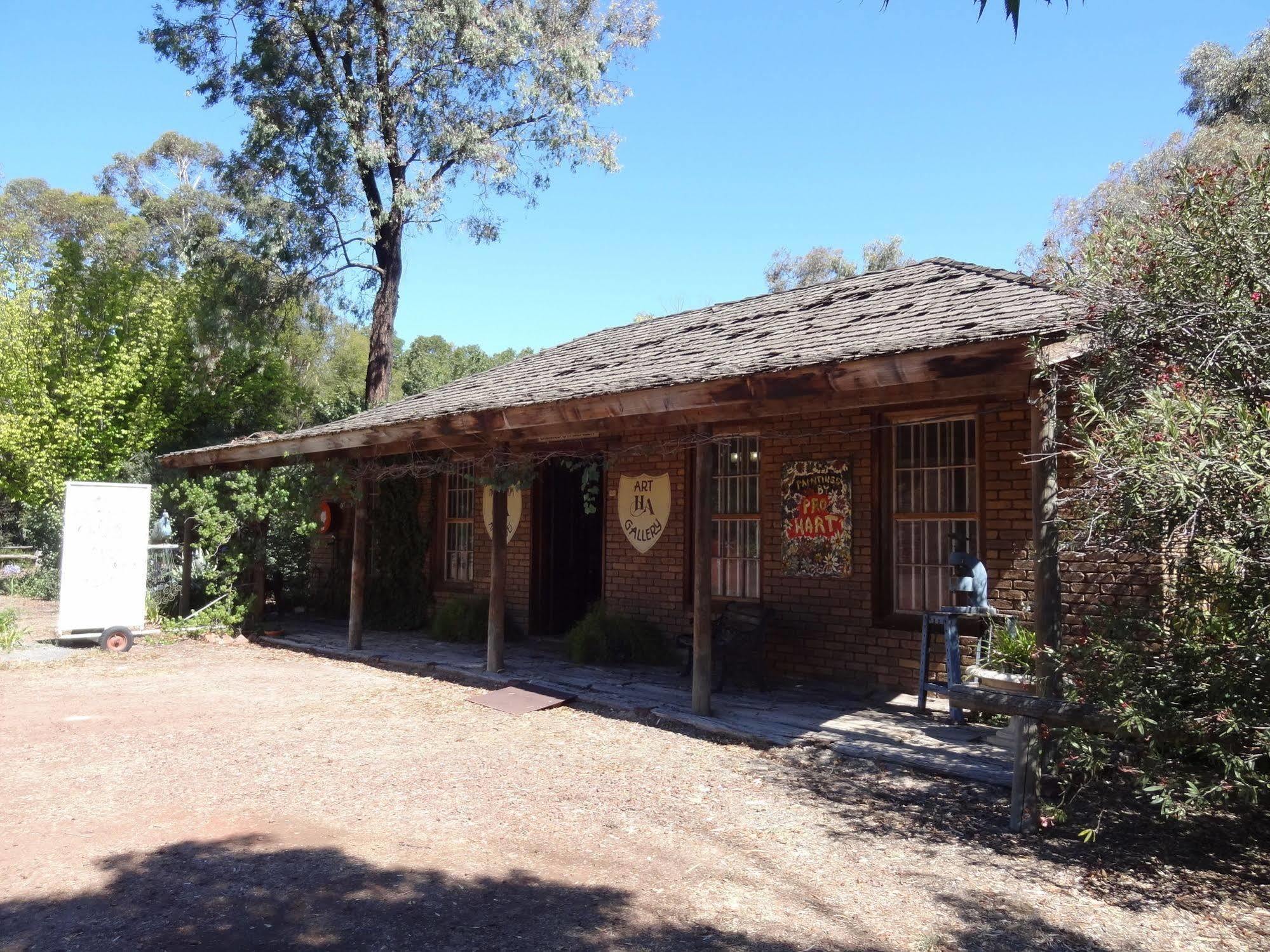 Olde Horsham Motor Inn Εξωτερικό φωτογραφία